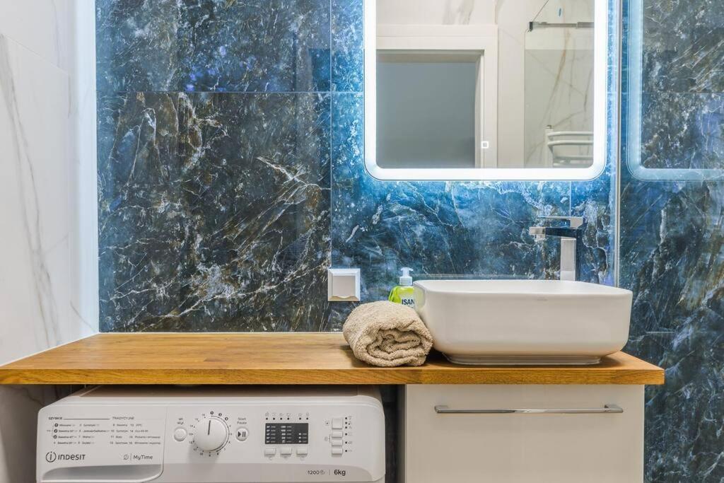 Golden Apartments Walowa 25 M21 グダニスク エクステリア 写真
