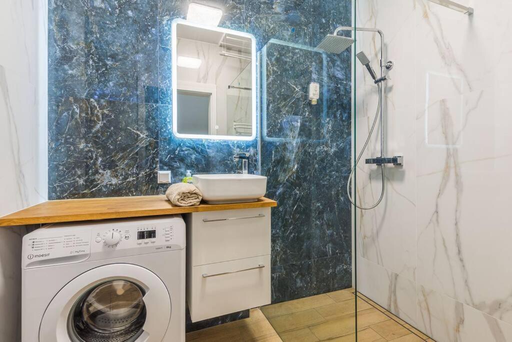 Golden Apartments Walowa 25 M21 グダニスク エクステリア 写真